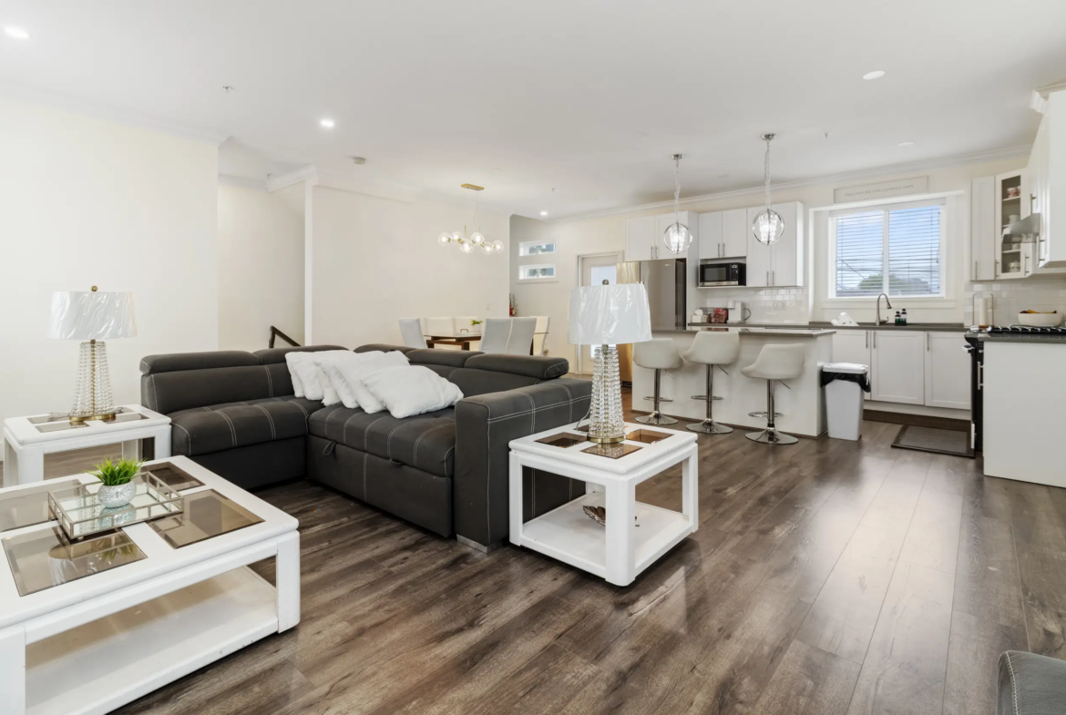 Bright open living room at 1 46387 Margaret Avenue townhome