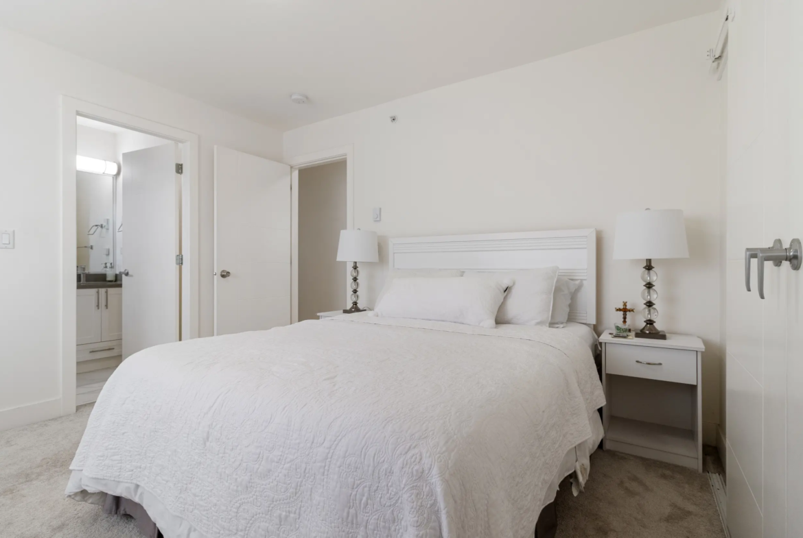 Bright bedroom at 1 46387 Margaret Avenue townhome