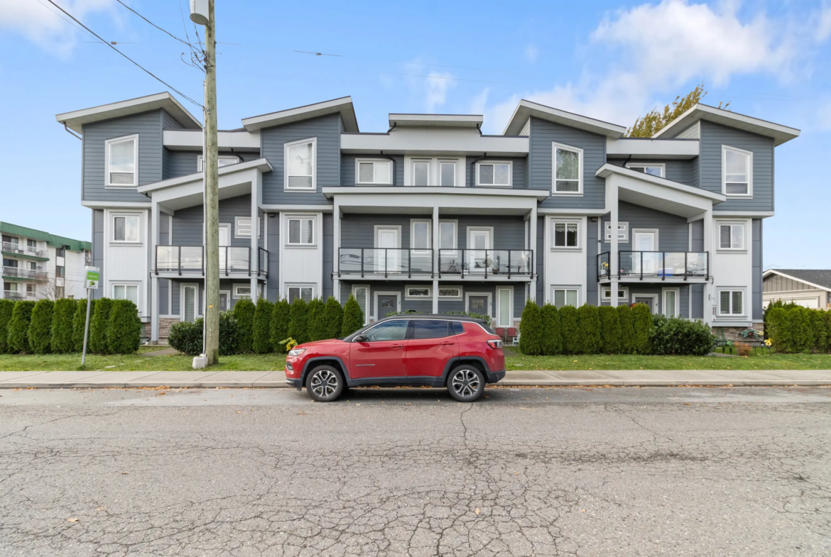 Townhome exterior at 1 46387 Margaret Avenue in Chilliwack