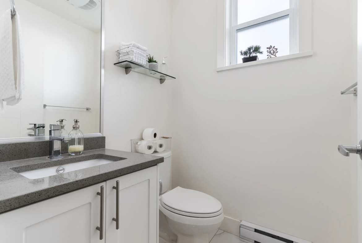 Modern bathroom at 1 46387 Margaret Avenue townhome