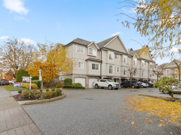 Well-maintained townhome exterior at 2 9140 HAZEL STREET Chilliwack