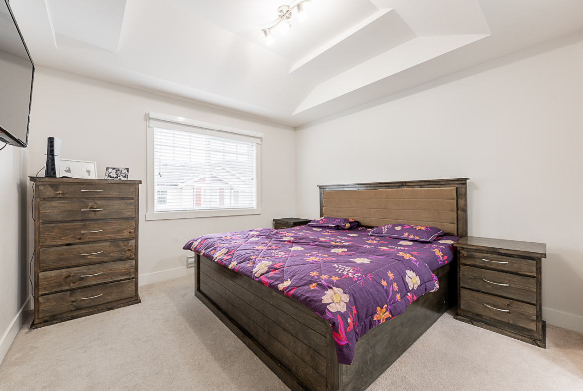 Primary bedroom at 170 13898 64 AVENUE with ensuite