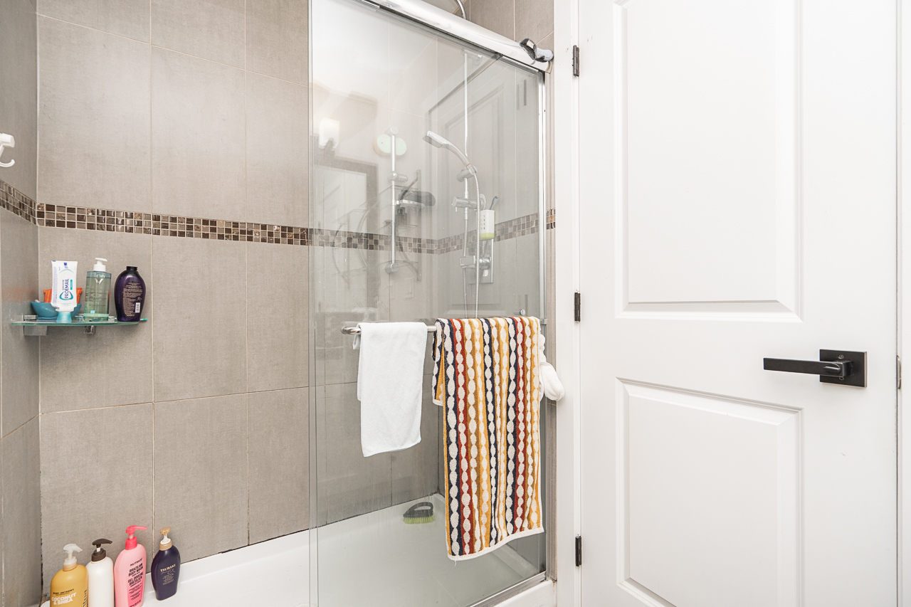 Unit 30 6383 140 Street Surrey (28) Clean bathroom with updated fixtures at 30 6383 140 STREET