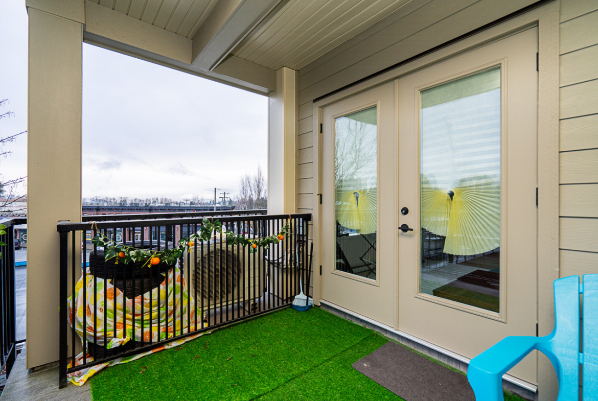 Large private deck overlooking downtown Abbotsford
