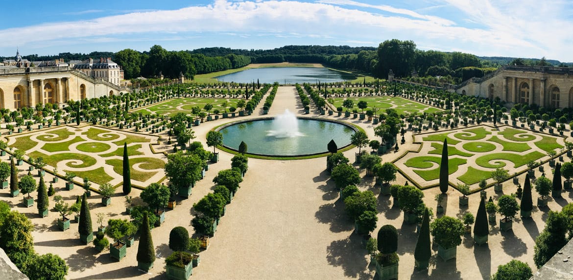 Versailles-inspired landscaped garden courtyard concept design for Greenhouse