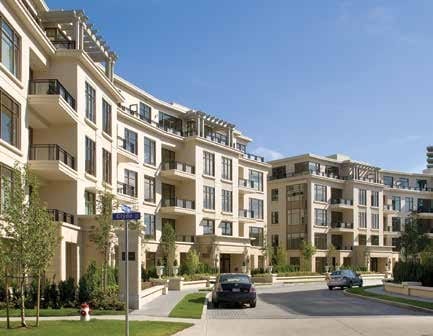 Modern high-rise architecture of Étoile Gold Burnaby